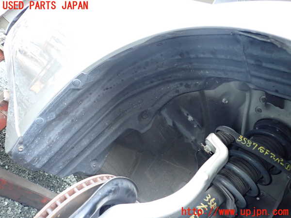 1UPJ-9235871090]レクサス・IS300h(AVE30)右前フェンダーライナー 中古_2