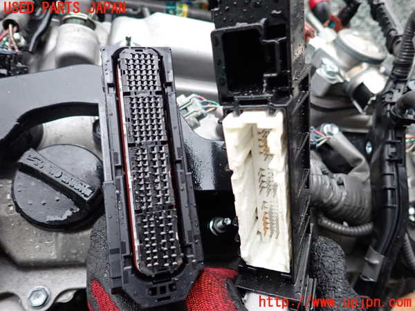 1UPJ-9235872010]レクサス・IS300h(AVE30)エンジン 2AR-FSE 中古_3