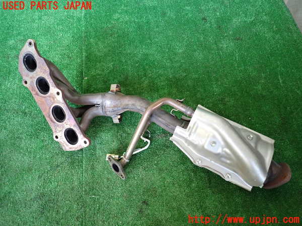 1UPJ-9235872041]レクサス・IS300h(AVE30)エキマニ1 触媒 マニバーター 中古_2