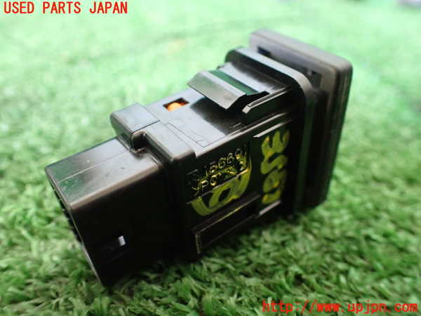 1UPJ-9235876313]レクサス・IS300h(AVE30)スイッチ8(BSM) 中古_2