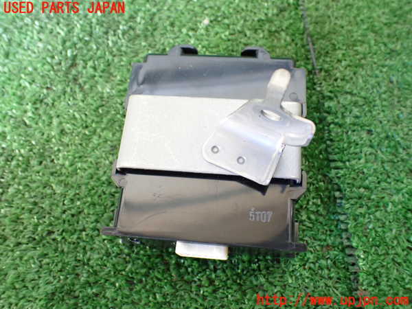 1UPJ-9235876151]レクサス・IS300h(AVE30)コンピューター6 中古 86572-53010_2