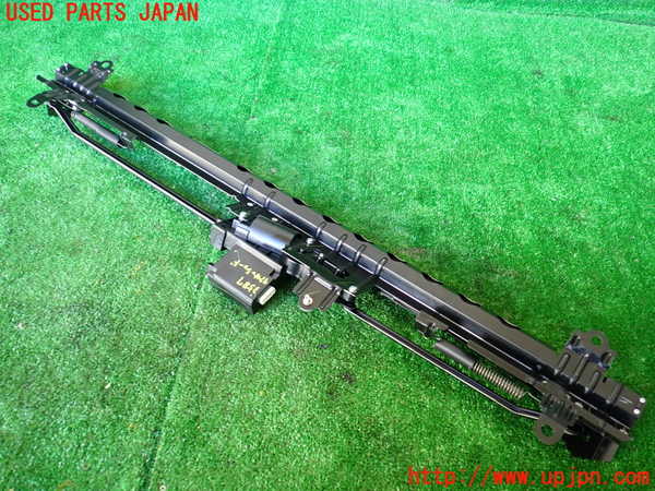 1UPJ-9235877790]レクサス・IS300h(AVE30)リアサンシェード 中古_2