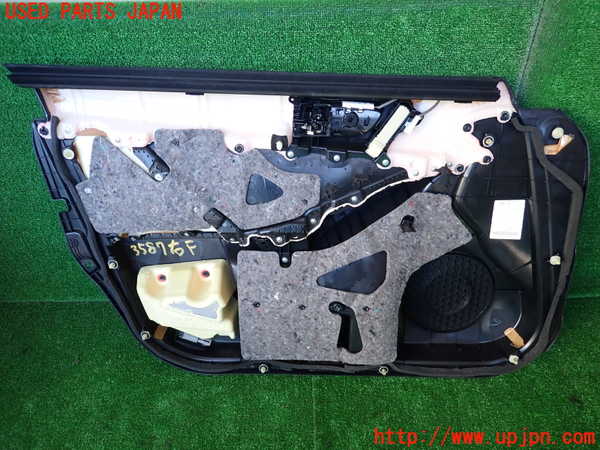 1UPJ-9235871234]レクサス・IS300h(AVE30)右前ドア内張り 中古_3