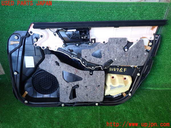 1UPJ-9235871264]レクサス・IS300h(AVE30)左前ドア内張り 中古_3