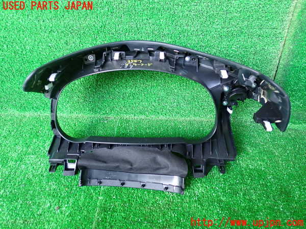 1UPJ-9235877510]レクサス・IS300h(AVE30)メーターフード 中古_3