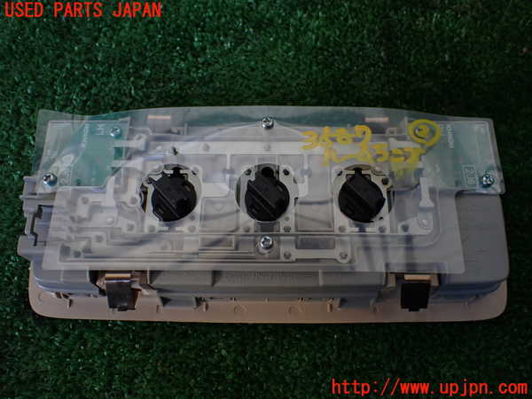 1UPJ-9235876412]レクサス・IS300h(AVE30)ルームランプ2 中古_2