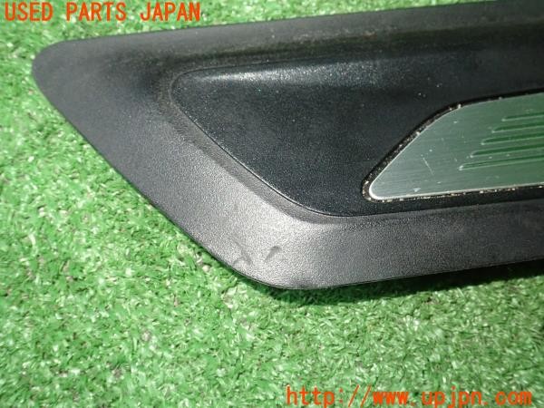 3UPJ=9235880616]BMW 320i グランツーリスモ(3X20 F34)前期 純正 5147-8051037-05 スカッフプレート 2枚セット 中古_3
