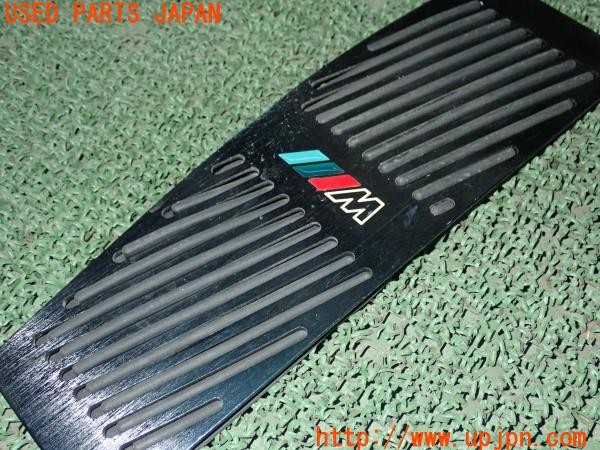 3UPJ=9235880630]BMW 320i グランツーリスモ(3X20 F34)前期 社外 ペダルカバー アクセル ブレーキ フットレスト 難有 中古_3