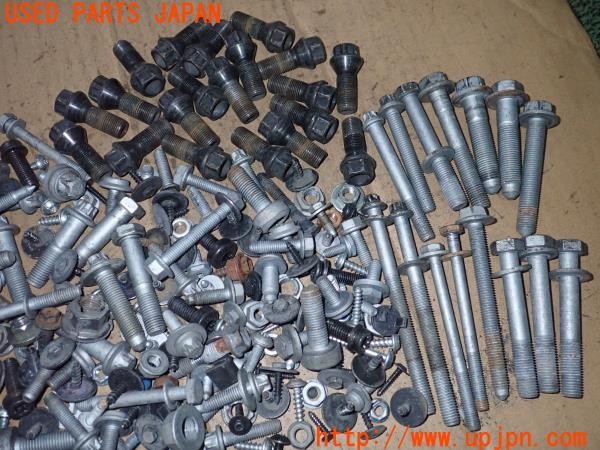 3UPJ=9235880720]BMW 320i グランツーリスモ(3X20 F34)前期 ネジ・ナット・ステー類 セット ジャンク_2