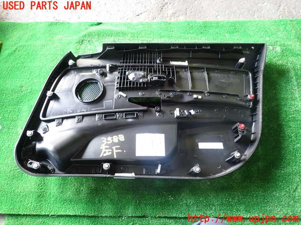 1UPJ-9235881264]BMW 320i グランツーリスモ(3X20)(F34)左前ドア内張り 中古_4