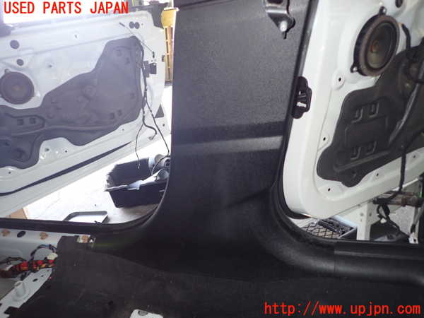 1UPJ-9235887665]BMW 320i グランツーリスモ(3X20)(F34)右センターピラートリム 中古_4