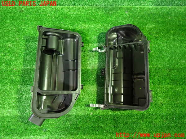 1UPJ-9235892560]デリカD：2(ソリオ)(MB36S)エアクリーナーボックス 中古_3