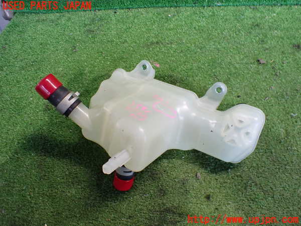 2UPJ-9235902410]アウトランダーPHEV(GN0W)ラジエータータンク 中古_2