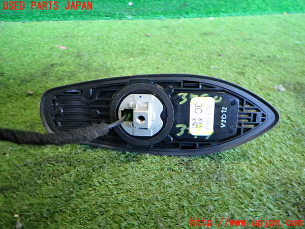 2UPJ-9235906550]アウトランダーPHEV(GN0W)アンテナ 中古_3