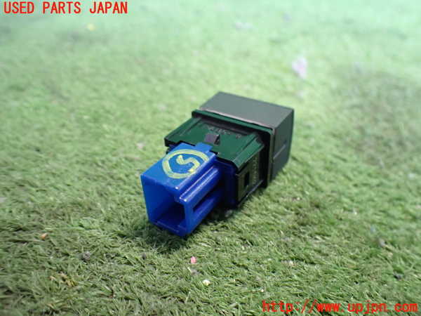 2UPJ-9235906310]アウトランダーPHEV(GN0W)スイッチ5 (タイマー充電OFF) 中古_2