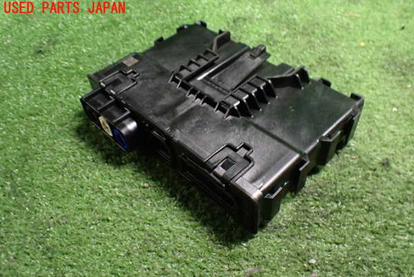 2UPJ-9235906149]アウトランダーPHEV(GN0W)コンピューター4 中古_2