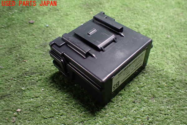 2UPJ-9235906154]アウトランダーPHEV(GN0W)コンピューター9 中古_2