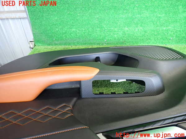 2UPJ-9235901234]アウトランダーPHEV(GN0W)右前ドア内張り 中古_3