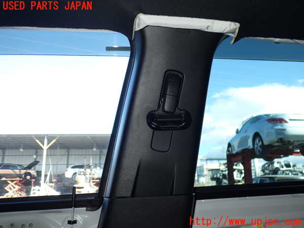 2UPJ-9235907665]アウトランダーPHEV(GN0W)右センターピラートリム 中古_2