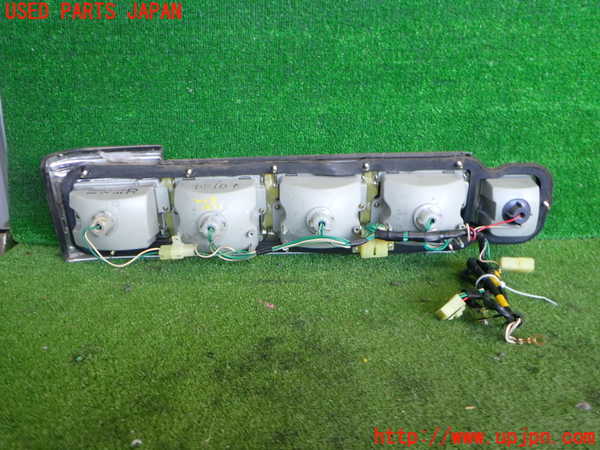 2UPJ-9235911530]センチュリー(VG40)右テールランプ 中古_3