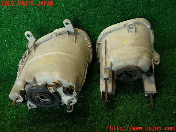 2UPJ-9235921130]セリカ GT-FOUR(ST205)右ヘッドライト ハロゲン 中古_4