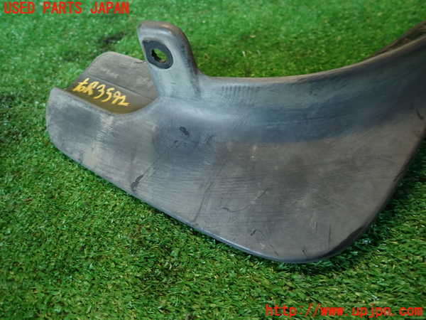 2UPJ-9235921454]セリカ GT-FOUR(ST205)右リアマッドガード(泥除け) 中古_3