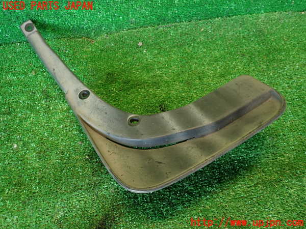 2UPJ-9235921454]セリカ GT-FOUR(ST205)右リアマッドガード(泥除け) 中古_4