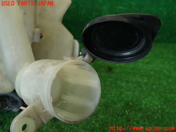 2UPJ-9235926791]セリカ GT-FOUR(ST205)ウォッシャータンク1 中古_4