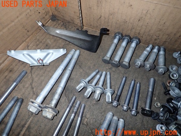3UPJ=9235940720]BMW アルピナ D3 ビターボ リムジン(3N1A E90系)ネジ・ナット・ステー類 セット ジャンク_2