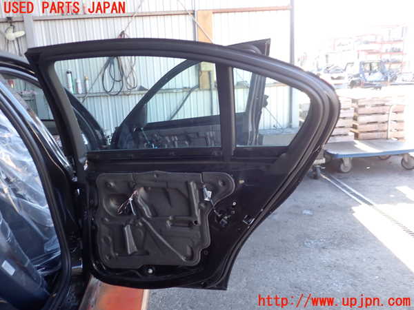 2UPJ-9235941290]BMWアルピナ・D3 ビターボ リムジン(3N1A)(E90)右後ドア (PILKINGTON 43R-001582 M3240) 中古_4