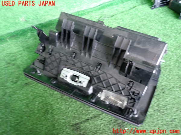2UPJ-9235947516]BMWアルピナ・D3 ビターボ リムジン(3N1A)(E90)グローブボックス1 中古_2
