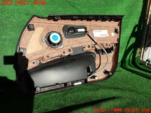 2UPJ-9235941264]BMWアルピナ・D3 ビターボ リムジン(3N1A)(E90)左前ドア内張り 中古_3