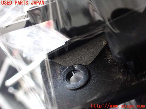 2UPJ-9235947810]BMWアルピナ・D3 ビターボ リムジン(3N1A)(E90)ドリンクホルダー 中古_4