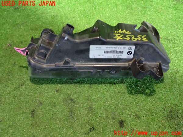 2UPJ-9235951182]BMW X1(AD20)左フォグ (ジャンク品) 中古 (F48)_2