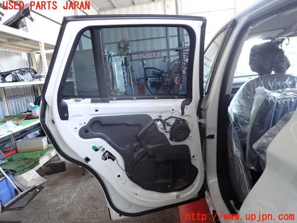 2UPJ-9235951320]BMW X1(AD20)左後ドア (43R-011003) 中古 (F48)_2