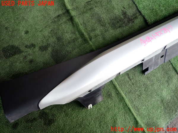 2UPJ-9235951390]BMW X1(AD20)右サイドステップ 中古 (F48)_2