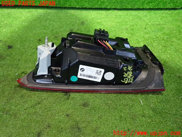 2UPJ-9235951550]BMW X1(AD20)右リアフィニッシャー 中古 (F48)_2