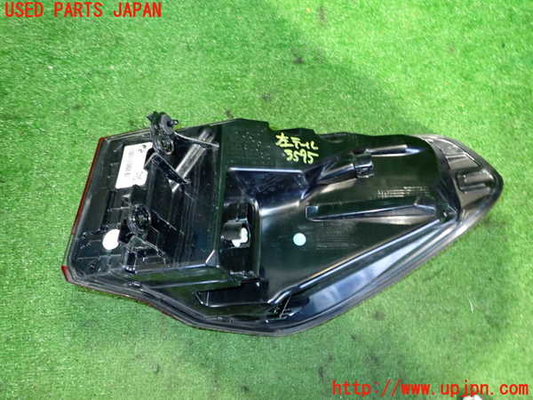 2UPJ-9235951536]BMW X1(AD20)左テールランプ 中古 (F48)_3