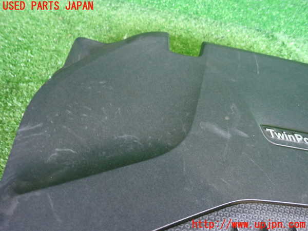 2UPJ-9235952160]BMW X1(AD20)エンジンアッパーカバー 中古 (F48)_3