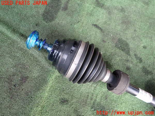 2UPJ-9235954015]BMW X1(AD20)左フロントドライブシャフト 中古 (F48)_3