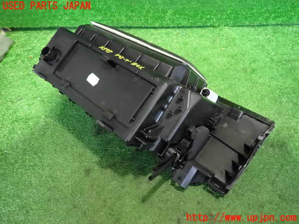 2UPJ-9235957516]BMW X1(AD20)グローブボックス1 中古 (F48)_3