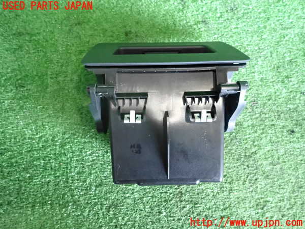 2UPJ-9235957841]BMW X1(AD20)小物入れ1 中古 (F48)_3