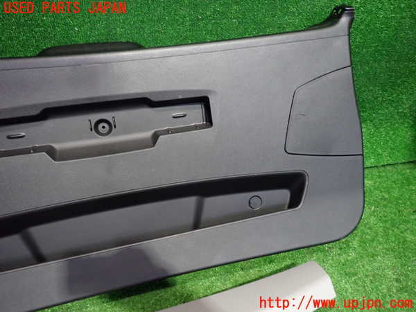 2UPJ-9235951578]BMW X1(AD20)バックドア内張り 中古 (F48)_2