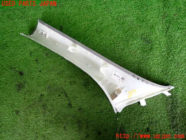 2UPJ-9235957655]BMW X1(AD20)右フロントピラートリム 中古 (F48)_2