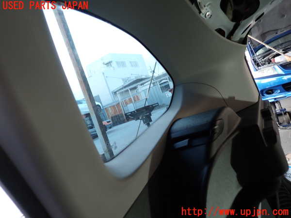 2UPJ-9235957675]BMW X1(AD20)右リアピラートリム 中古 (F48)_3