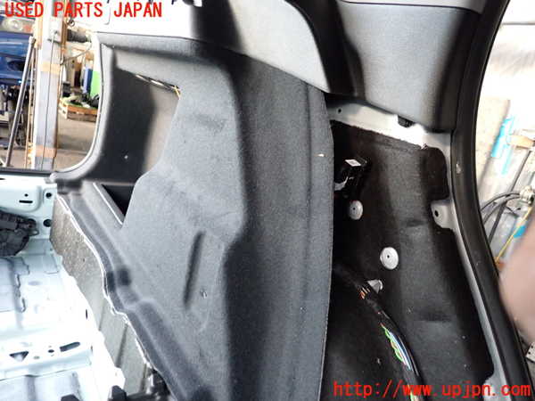 2UPJ-9235957680]BMW X1(AD20)左リアピラートリム 中古 (F48)_4
