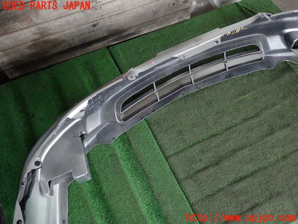 2UPJ-9235961010]セフィーロ(A33)フロントバンパー (ジャンク品) 中古_4