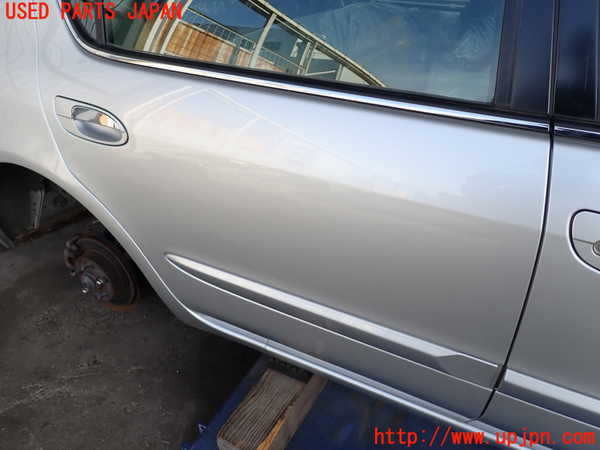 2UPJ-9235961290]セフィーロ(A33)右後ドア (43R-00033) 中古_2