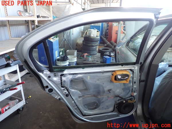 2UPJ-9235961320]セフィーロ(A33)左後ドア (43R-00033) 中古_5