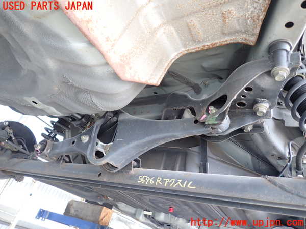 2UPJ-9235965380]セフィーロ(A33)リアアクスルビーム 中古_2